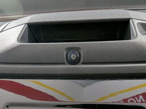 Used 2022 Chevrolet Colorado LT w/ LT Convenience Package image 47