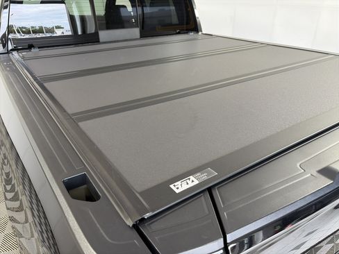 Certified 2024 GMC Sierra 1500 AT4 w/ Technology Package AWD/4WD image 15