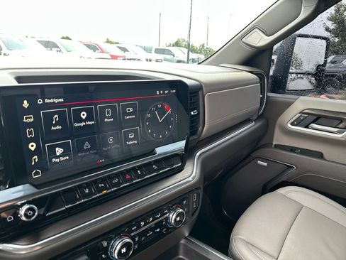 Used 2025 GMC Sierra 2500 SLT w/ Texas SLT Premium Package AWD/4WD image 23