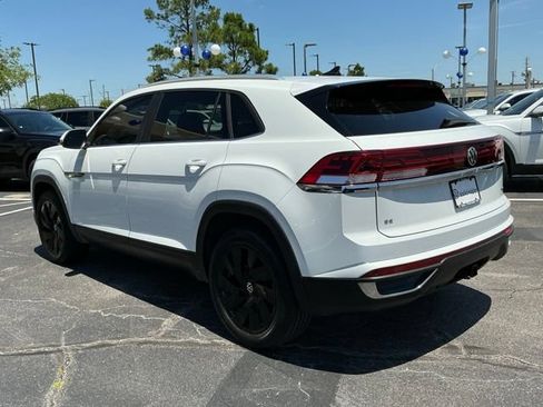 Used 2024 Volkswagen Atlas Cross Sport SE AWD/4WD image 5