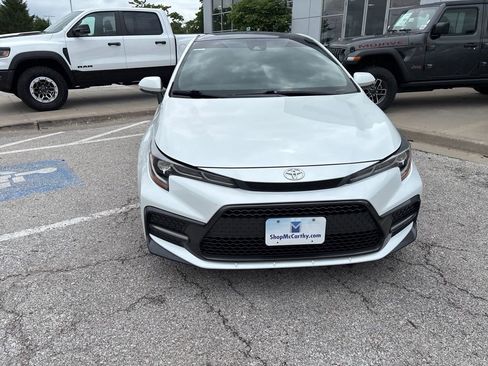 Used 2022 Toyota Corolla SE w/ Carpet Mat Package (TMS) FWD image 9