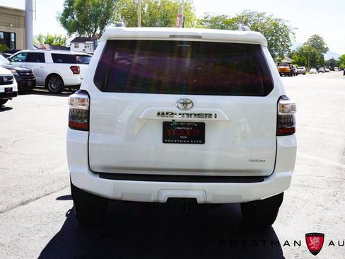 Used 2024 Toyota 4Runner SR5 AWD/4WD image 13