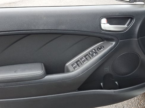 Used 2017 Kia Forte LX FWD image 13