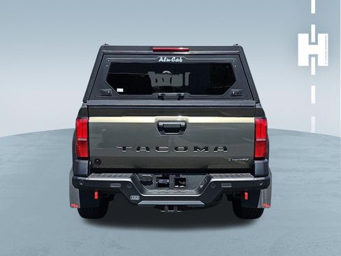 Used 2025 Toyota Tacoma 4x4 Double Cab Hybrid w/ Tow Tech Package image 4