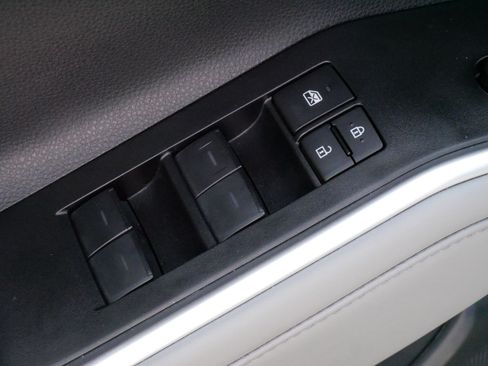 Certified 2026 Toyota Highlander XLE AWD/4WD image 19