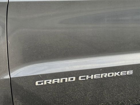 Used 2014 Jeep Grand Cherokee Laredo w/ Quick Order Package 23E image 33