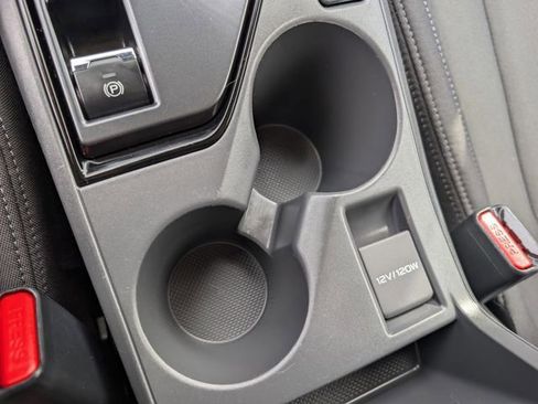 Used 2024 Subaru Crosstrek 2.0i image 27