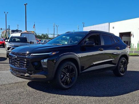 New 2026 Chevrolet Trax ACTIV w/ Driver Confidence Package FWD image 2