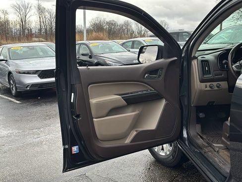 Used 2018 GMC Canyon SLT w/ Driver Alert Package image 11