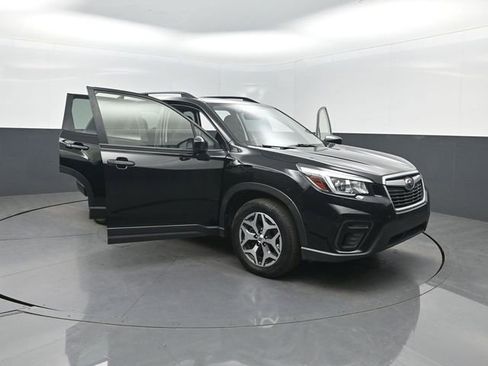 Used 2020 Subaru Forester Premium AWD/4WD image 40
