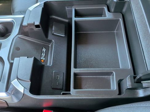 Used 2023 GMC Sierra 1500 SLT image 31