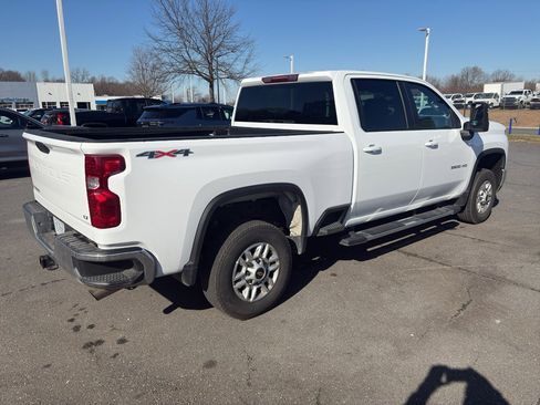 Used 2025 Chevrolet Silverado 2500 LT w/ Convenience Package image 5
