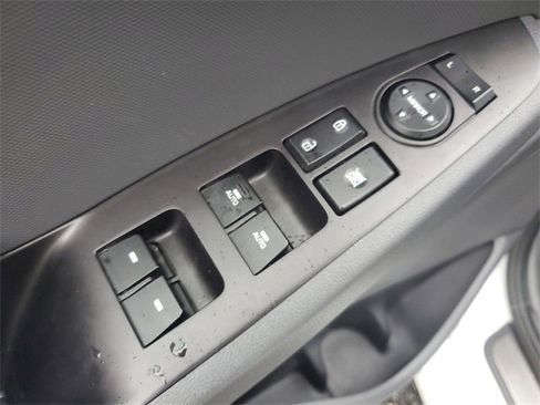 Used 2019 Hyundai Ioniq Limited image 9