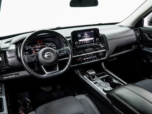 Used 2025 Nissan Pathfinder SV AWD/4WD image 5