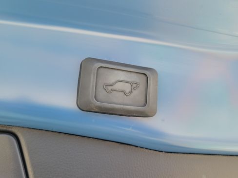 Used 2024 Toyota RAV4 XSE w/ Weather Package AWD/4WD image 9