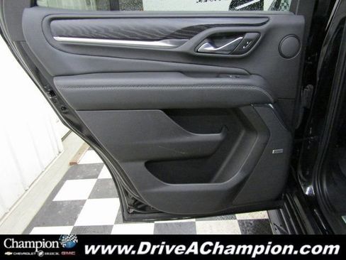 Used 2022 GMC Yukon Denali AWD/4WD image 19