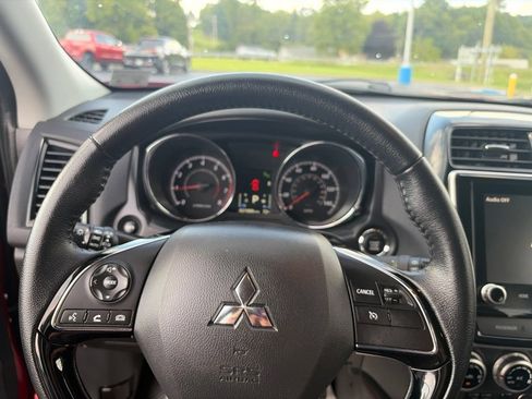 Used 2025 Mitsubishi Outlander Sport ES AWD/4WD image 22