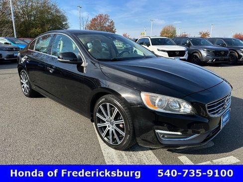 Used 2016 Volvo S60 T5 Premier image 8