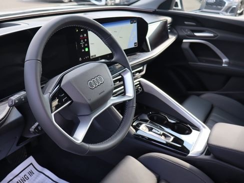 Used 2025 Audi Q5 Prestige AWD/4WD image 13