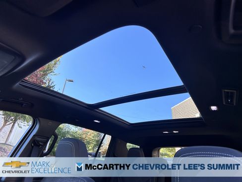 New 2026 Chevrolet Traverse LT w/ Sun and Wheel Package image 16