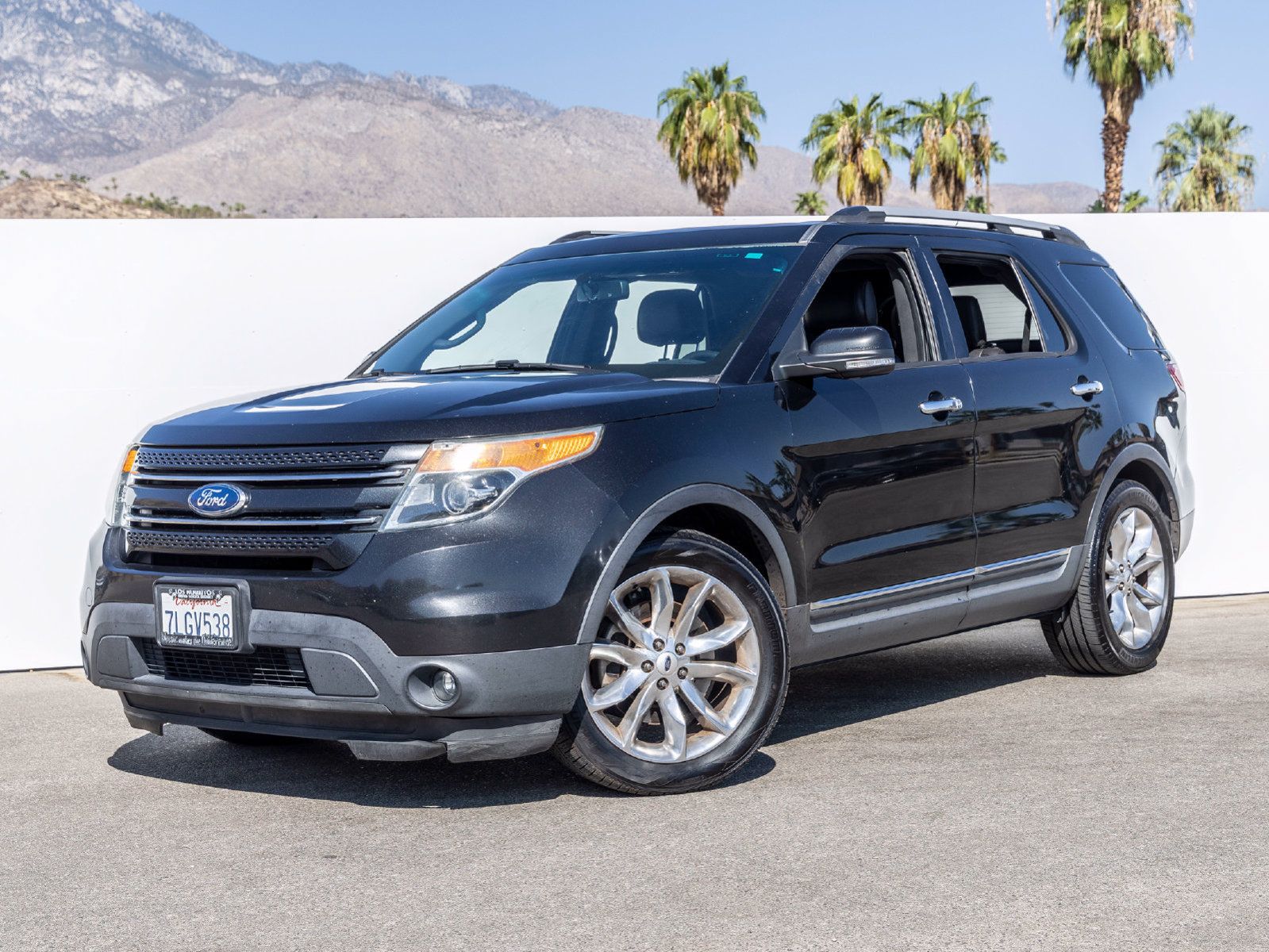 Used 2015 Ford Explorer Limited w/ Equipment Group 301A FWD image 1