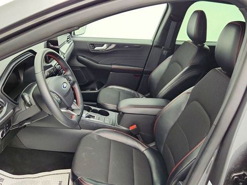 Used 2025 Ford Escape ST-Line image 19