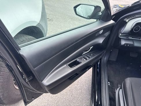 Used 2024 Hyundai Elantra SEL FWD image 24
