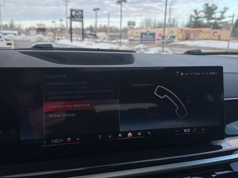 New 2026 BMW X7 M60i image 46