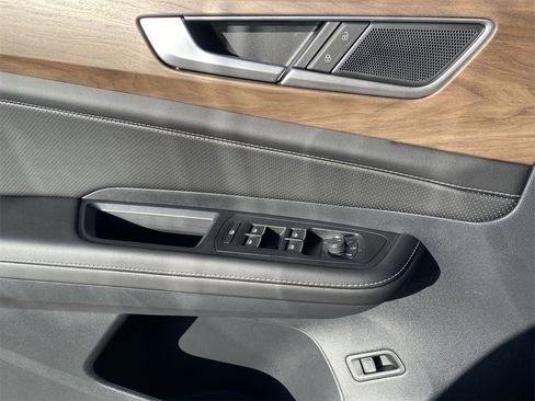 New 2026 Volkswagen Atlas SE image 17