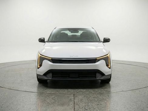 Used 2025 Kia K4 LXS image 2