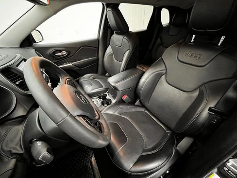 Used 2022 Jeep Cherokee Latitude Lux image 21