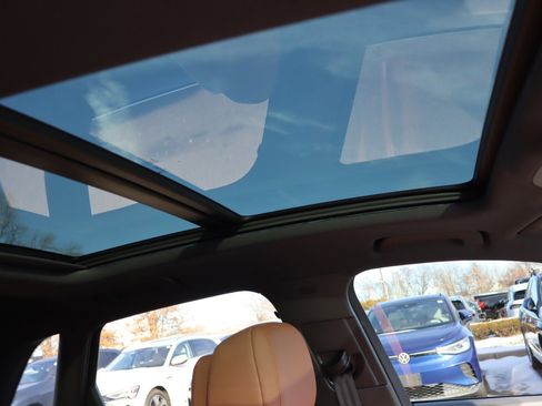 Used 2023 Audi Q3 2.0T Premium w/ Convenience Package image 15