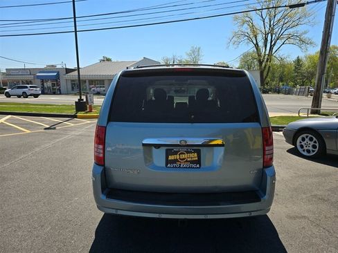 Used 2008 Chrysler Town & Country Limited w/ Trailer Tow Group FWD image 23