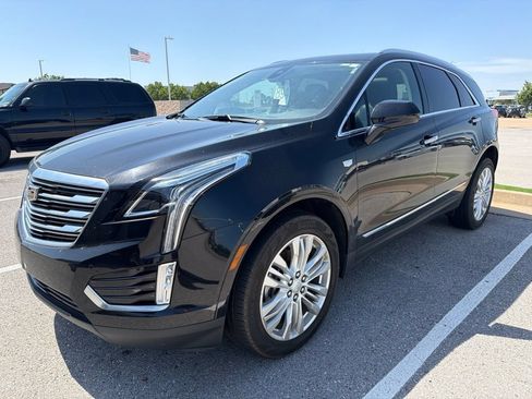 Used 2018 Cadillac XT5 Premium Luxury FWD image 1