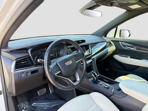 Used 2021 Cadillac XT6 Sport image 28