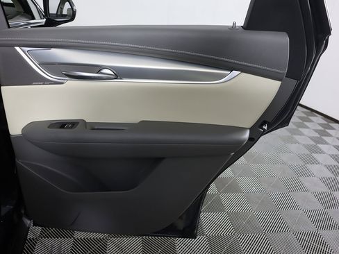 Used 2021 Cadillac XT5 Premium Luxury image 29