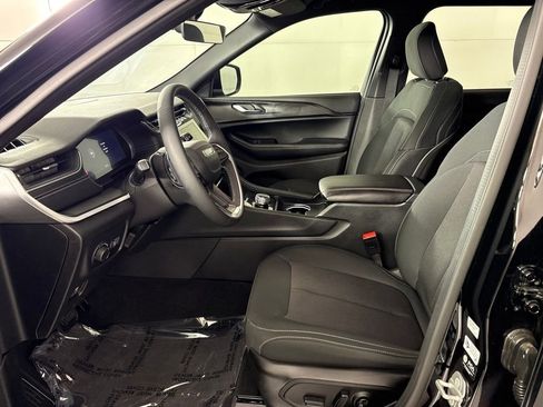 Used 2025 Jeep Grand Cherokee Laredo w/ MOPAR Finishing Package RWD image 24