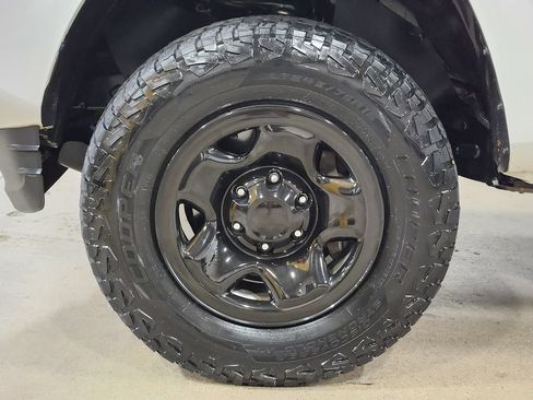 Used 2021 Toyota Tacoma SR RWD image 28