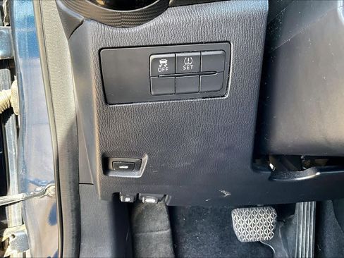 Used 2018 Toyota Yaris iA image 29