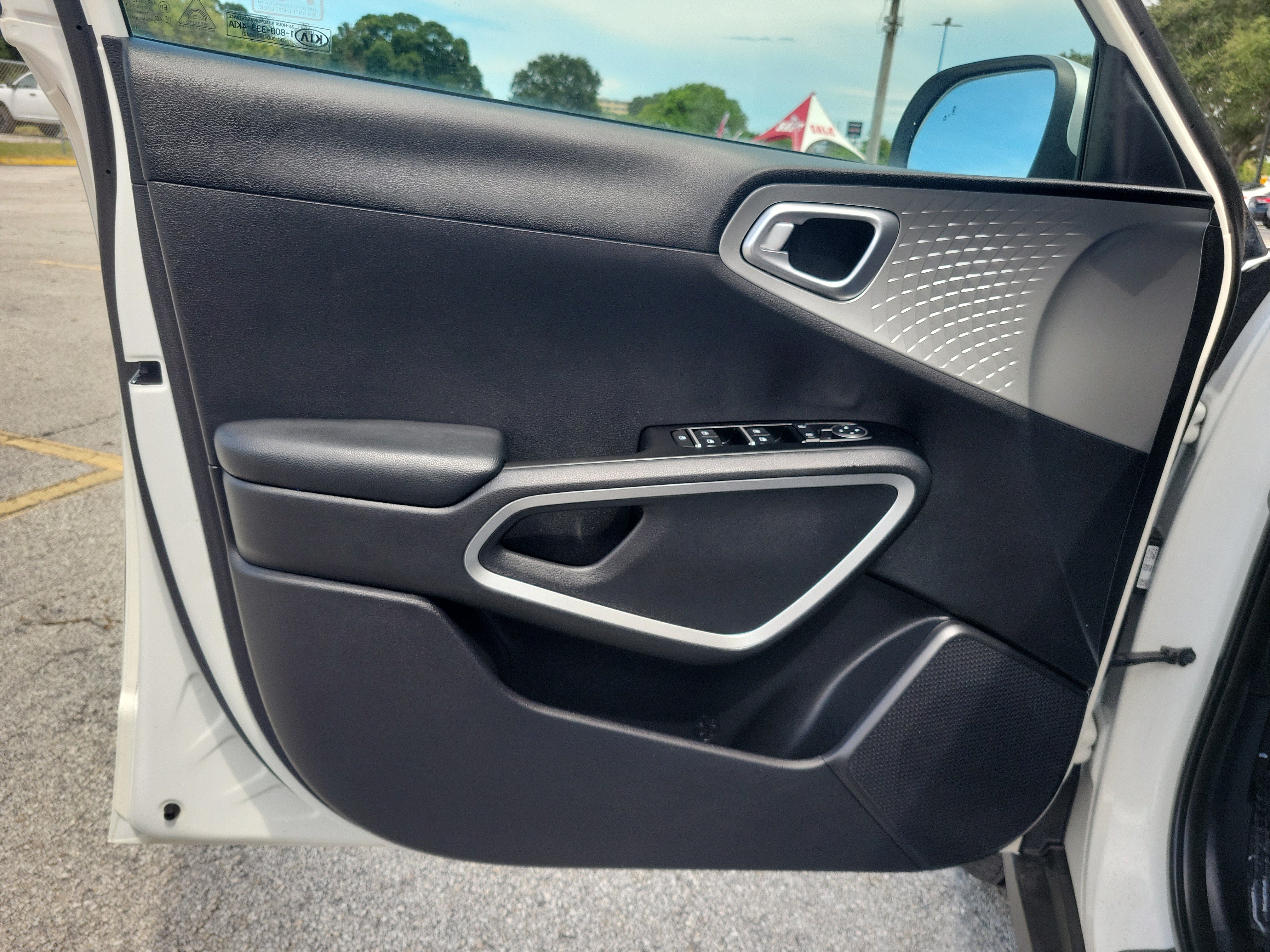 Used 2020 Kia Soul X-Line FWD image 13
