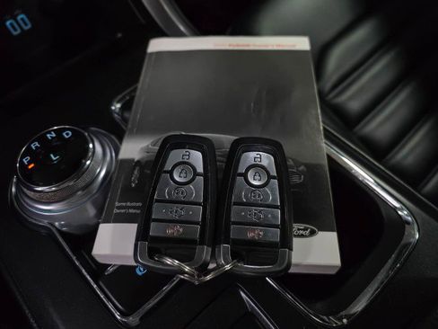 Used 2020 Ford Fusion SEL image 41