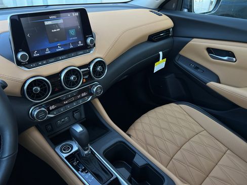 New 2025 Nissan Sentra SV w/ SV Premium Package image 28