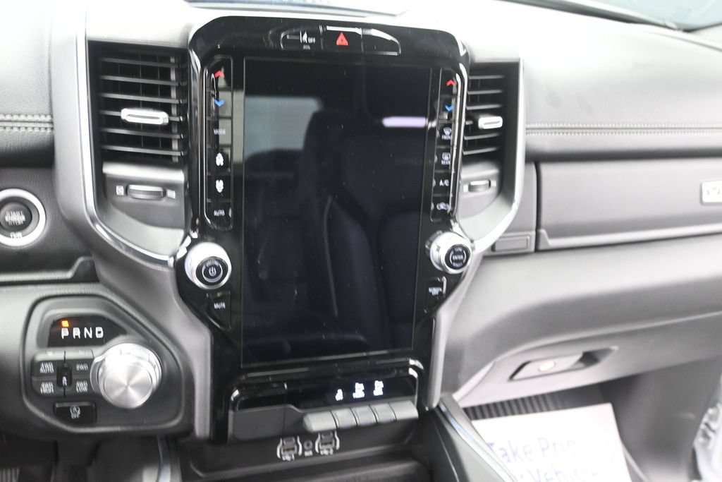 Used 2025 RAM 1500 Laramie w/ Sport Appearance Package AWD/4WD image 27