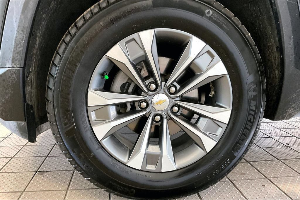 Used 2025 Chevrolet Equinox LT AWD/4WD image 30