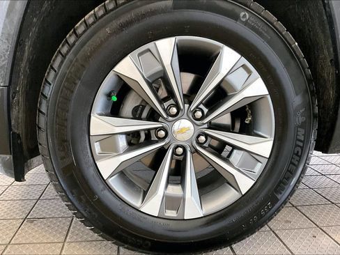 Used 2025 Chevrolet Equinox LT AWD/4WD image 30