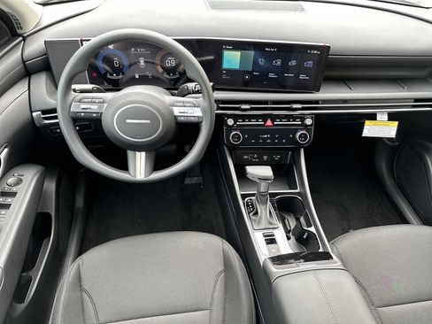 New 2026 Hyundai Tucson SEL image 11