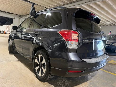 Used 2018 Subaru Forester 2.5i Limited AWD/4WD image 3