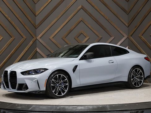 Used 2021 BMW M4 Competition w/ M Carbon Exterior Package image 19