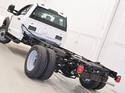 New 2026 Ford F550 4x4 Regular Cab Super Duty image 22