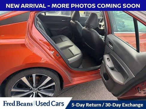 Used 2021 Nissan Altima 2.5 SR w/ SR Premium Package image 11